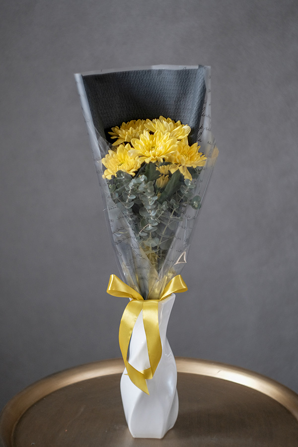 Мини-букет желтых хризантем2