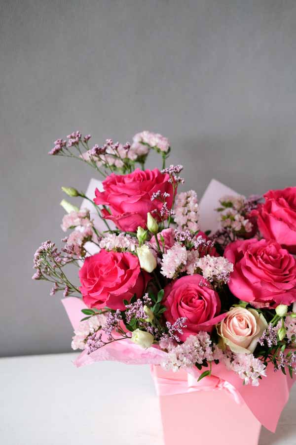 Розовая коробка с розами (4)